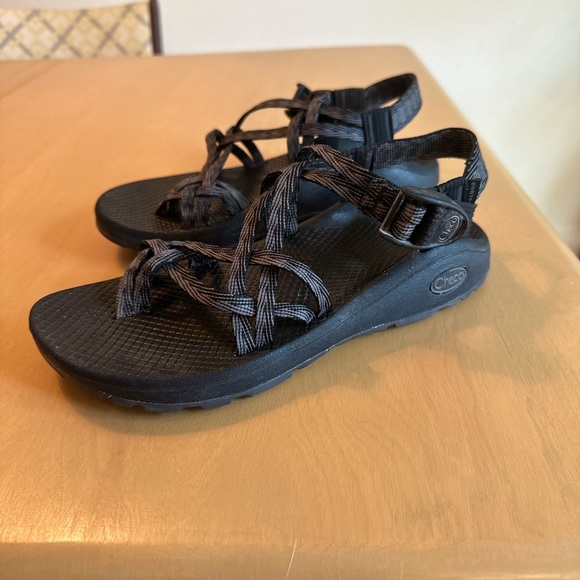 Chacos - Picture 2 of 4